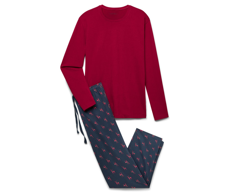 Egy piros, hosszú ujjú pizsamafelső és egy kék nadrág piros rénszarvas mintával.