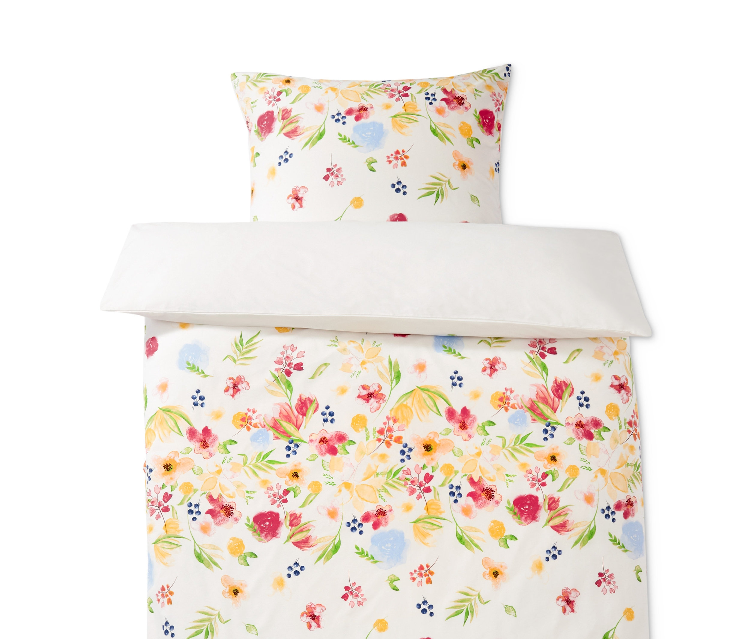 Fehér, normál méretű perkál ágynemű virágmintával.