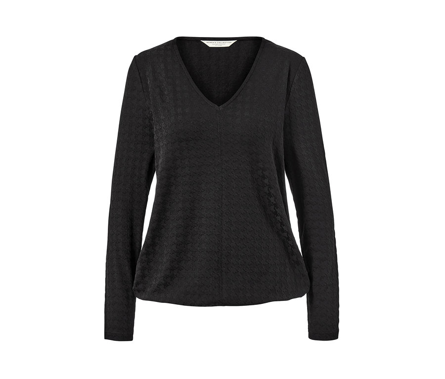 Fekete, strukturált hosszú ujjú pulóver.