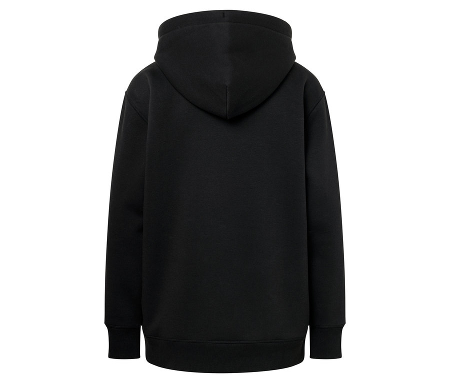 Egy fekete kapucnis pulóver hátulnézete.