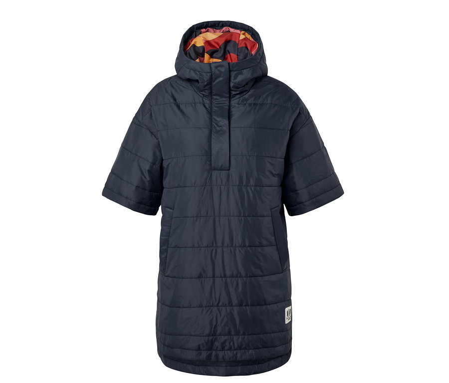 Sötétkék, kapucnis női túraponcsó.