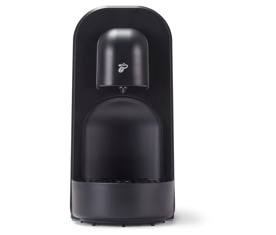 Fekete Cafissimo now red kávéfőző elölről, kapszulatartóval és csepptálcával.