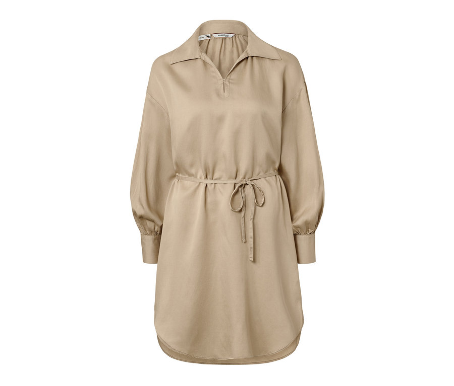 Bézs színű, lenvászon hosszú blúz övvel.