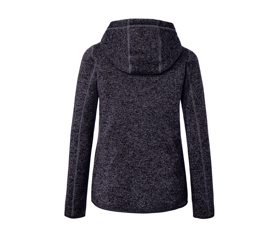 Hátulnézet a melírozott sötétkék kapucnis kötött polárfelsőről.