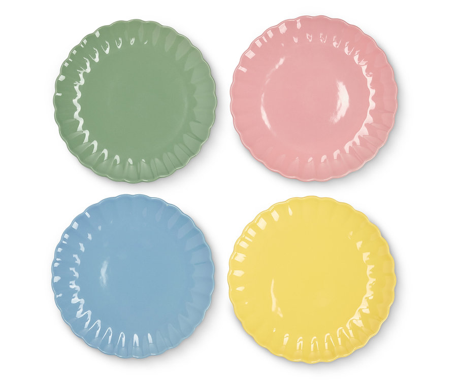 Négy kerámia tányér hullámos széllel zöld, rózsaszín, kék és sárga színben.