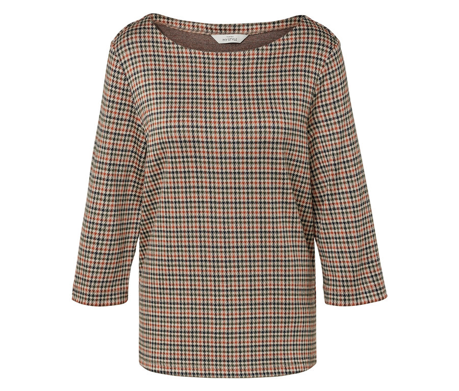 Kockás felső háromnegyedes ujjakkal és csónaknyakkivágással.