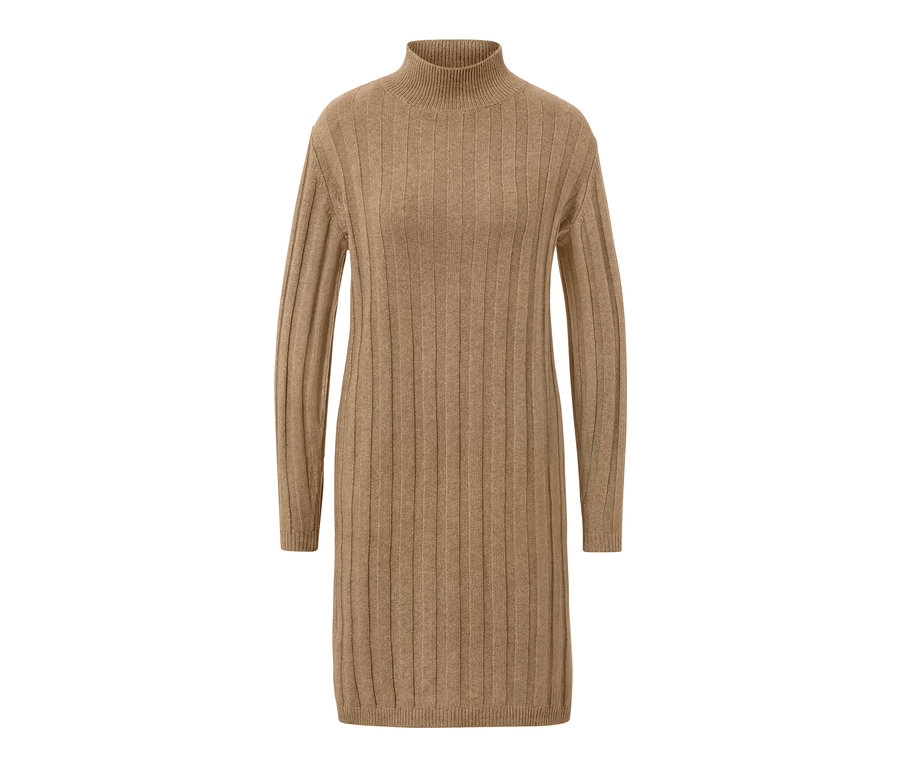 Világosbarna kötött ruha.