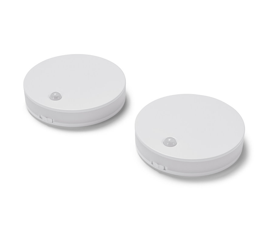 Két multifunkciós LED lámpa fehér alapon.