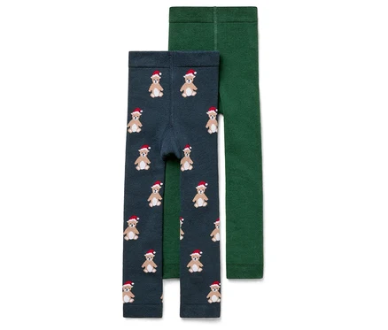 Két gyermek leggings: egy sötétkék, piros sapkás macikkal nyomtatva, a másik zöld.