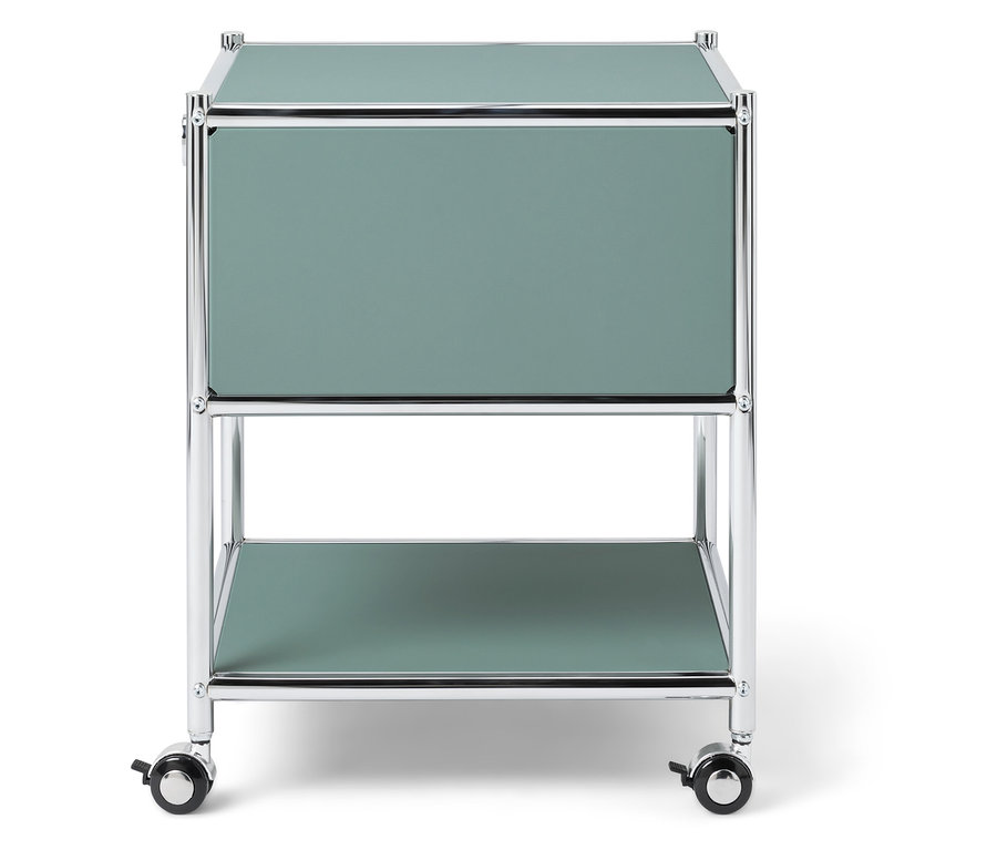 Két szintes görgős kocsi króm vázzal és zöld fiókokkal.