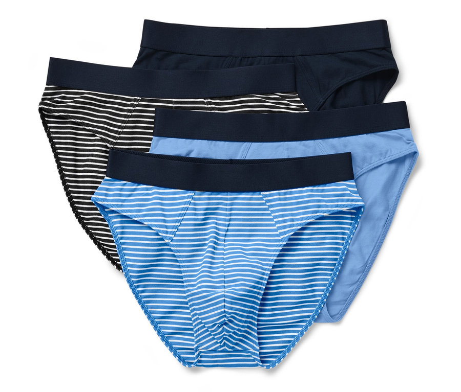 Négy férfi alsó: egy kék-fehér csíkos, egy fekete-fehér csíkos, egy világoskék és egy sötétkék.