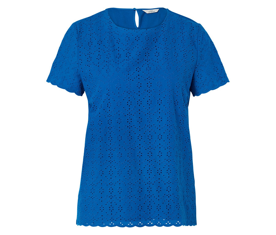 Kék hímzett, rövid ujjú póló.