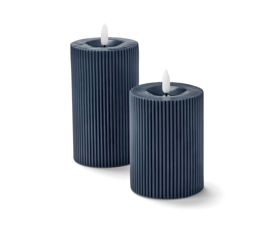 Két kék LED-es valódi viaszgyertya.