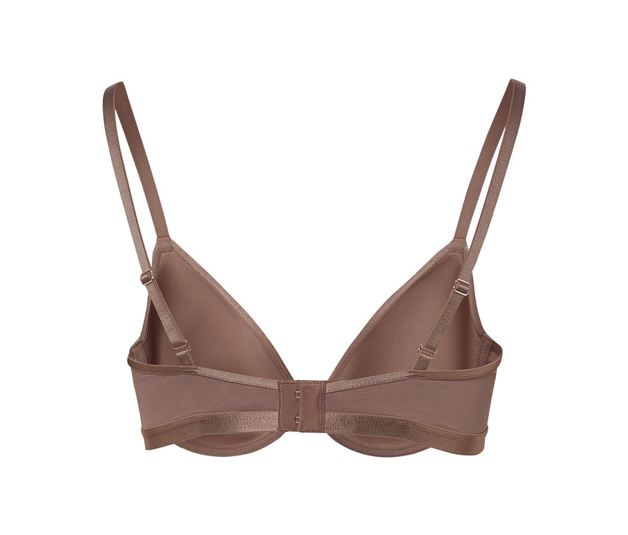 Hátulnézet egy bézs Spacer melltartóról, állítható pántokkal és kapcsos zárással.