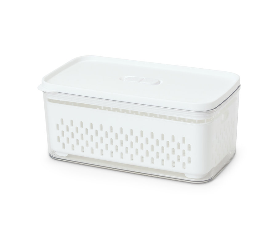 Fehér frissentartó doboz szűrőbetéttel.