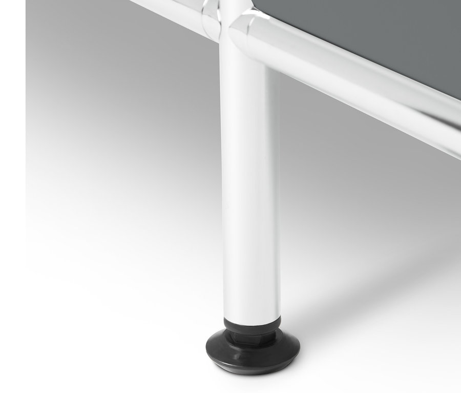 Szürke TV állvány 2 ajtóval, fém részletfotója.