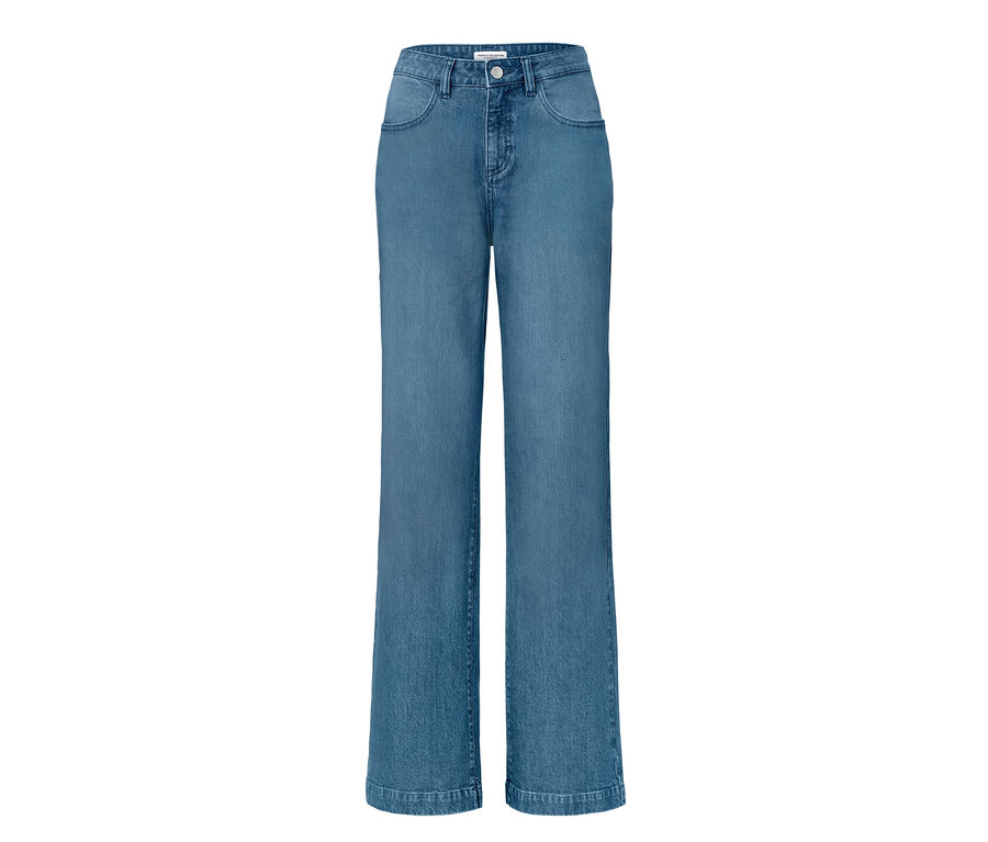 Egy kék, »Neni« fazonú palazzo farmer.