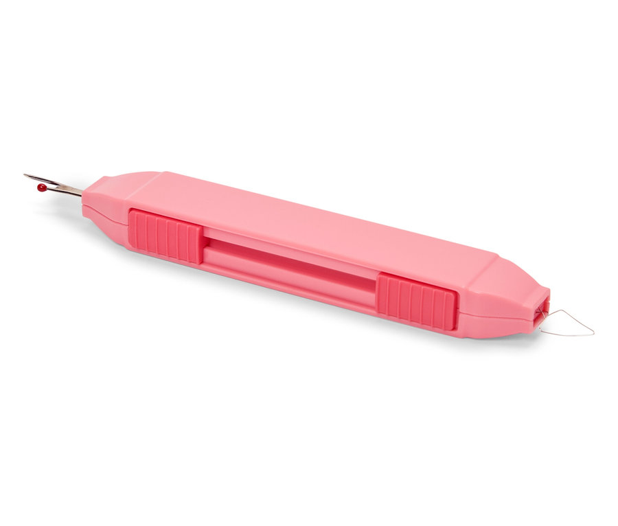 Egy rózsaszín 2 az 1-ben varrókészlet.