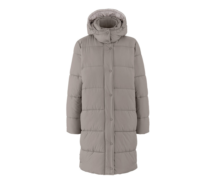 Taupe színű, kapucnis steppelt kabát.