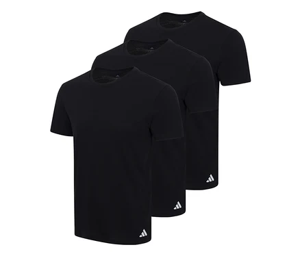 Három fekete adidas Active Core póló rövid ujjal és kerek nyakkal, átlósan elrendezve, mindegyiken egy kis fehér adidas logóval a bal alsó szegélyen.