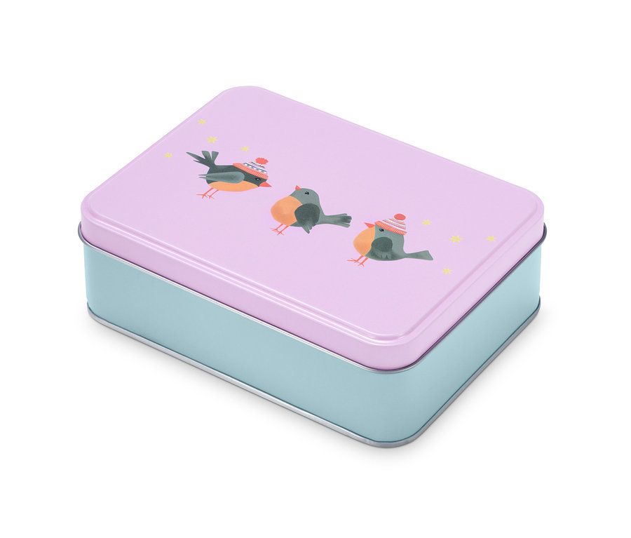 Varrókészlet, fém dobozban, madaras mintával.