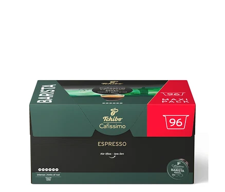 Sötétzöld és piros Tchibo Cafissimo BARISTA Espresso kávékapszula doboz, „96 MAXI PACK” és „intense | hints of nut” felirattal.