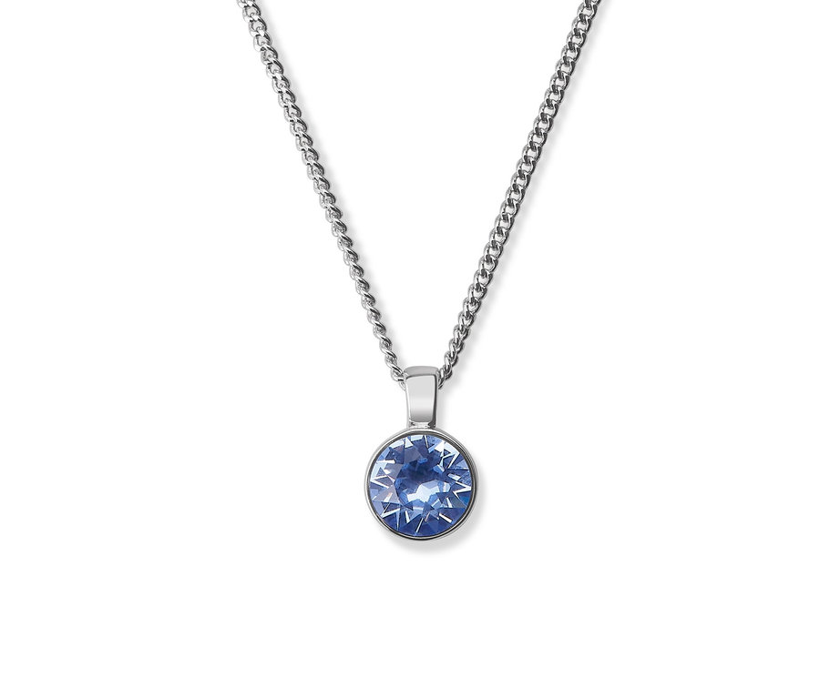 Ezüst nyaklánc, Swarovski kék kristállyal díszítve.