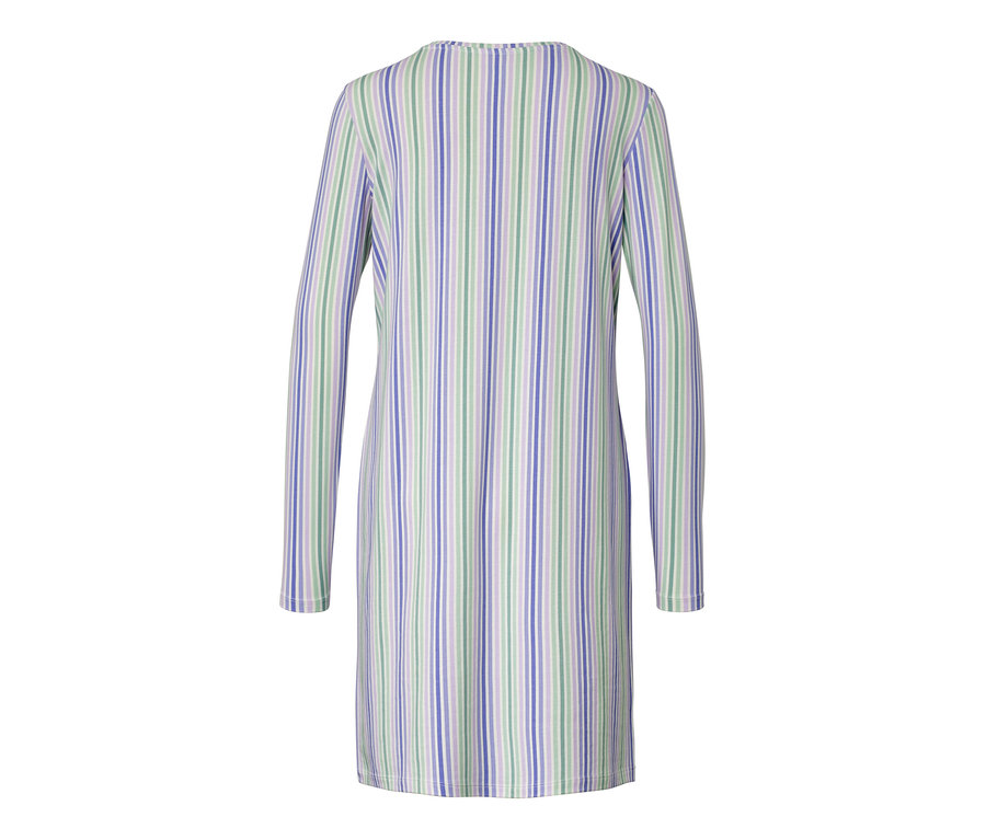 Hátulnézet egy hosszú ujjú, függőleges lila, zöld és fehér csíkos női hálóingről.
