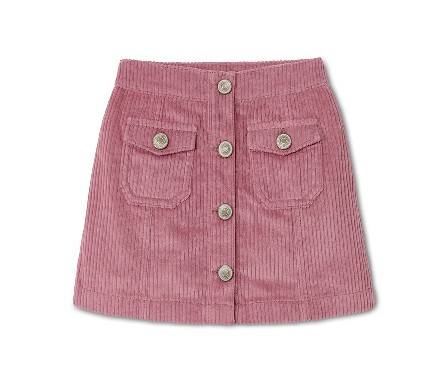 Kislány kordbársony szoknya közelről.