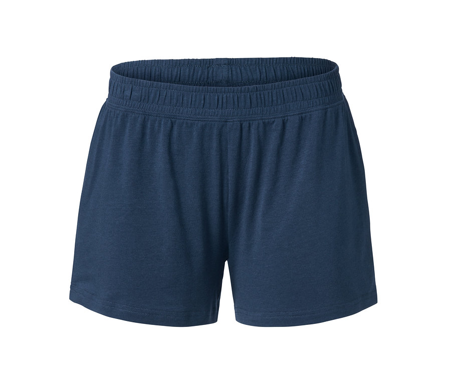 Kék rövidnadrágos pizsama.