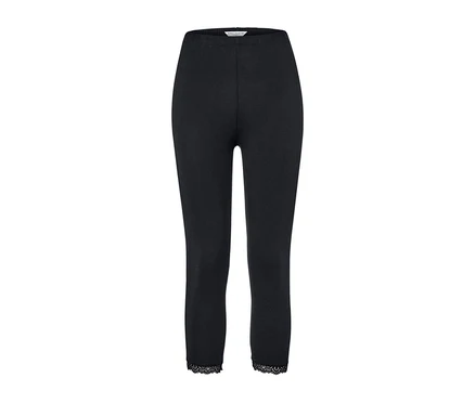 Fekete, 3/4-es, csipkés leggings.