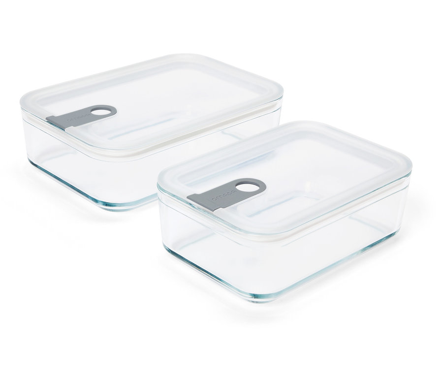 Két átlátszó, téglalap alakú üvegtároló szürke fedőkkel, fehér háttérrel.