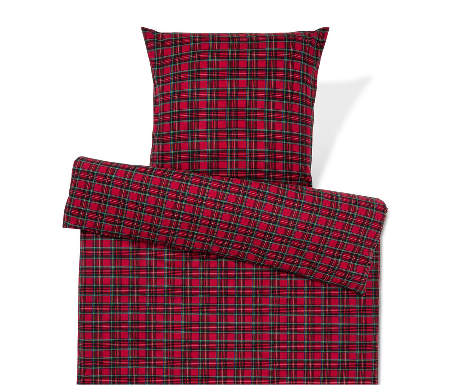 Piros kockás ágynemű és párna.