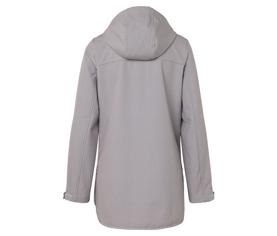 Hátulnézet egy szürke, kapucnis softshell kabátról.