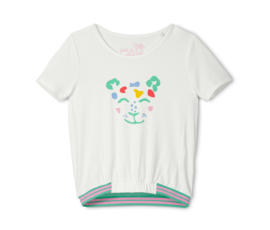 Fehér, rövid ujjú kislány póló színes oroszlánarc nyomattal.