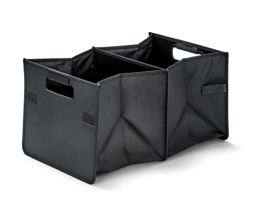 Fekete autós csomagtartó rendszerezőtáska.