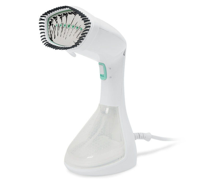 Egy fehér, kézi ruhagőzölő, átlátszó víztartállyal.