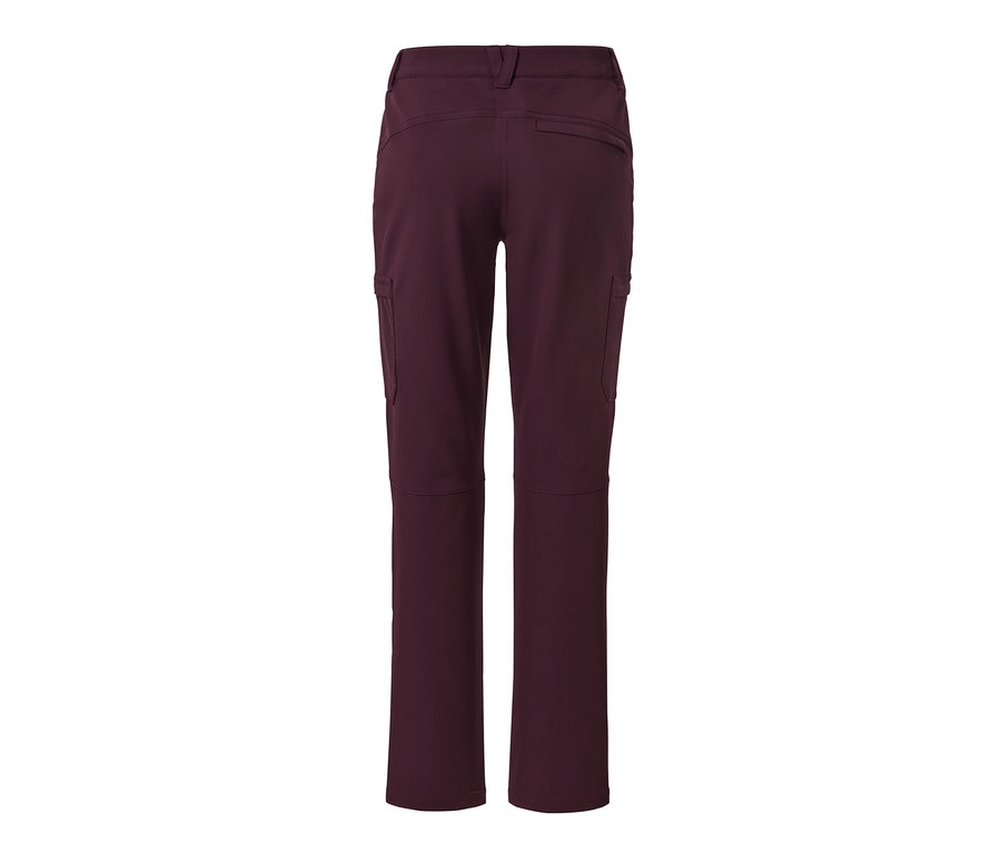 Burgundi színű oldalzsebes softshell nadrág hátulnézetből.