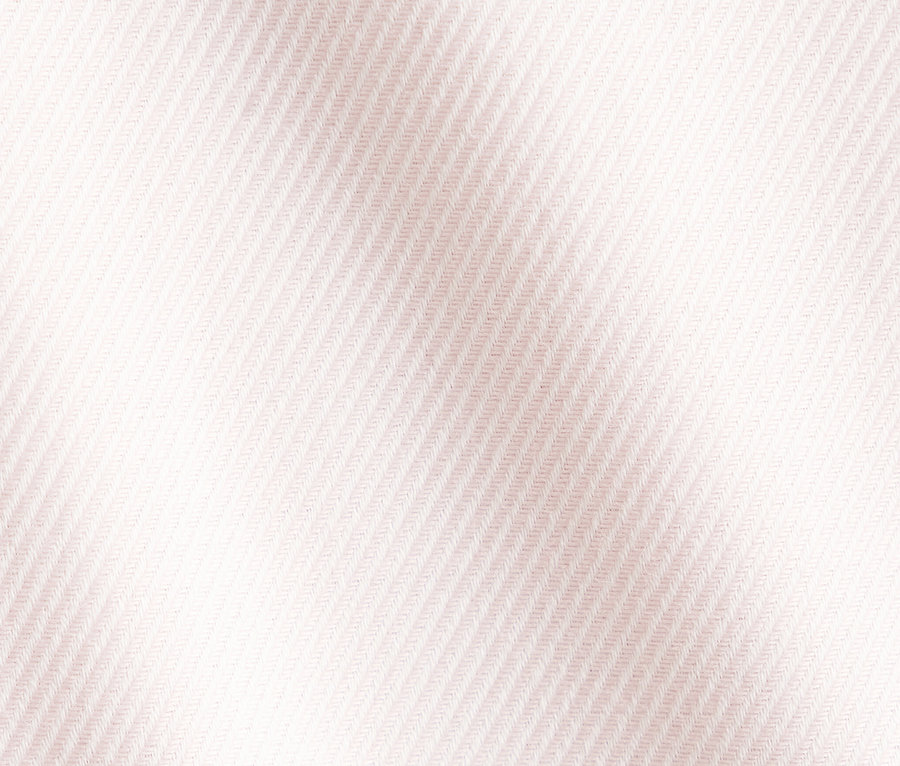 A rózsaszínű Seidensticker twill blúz részlete.