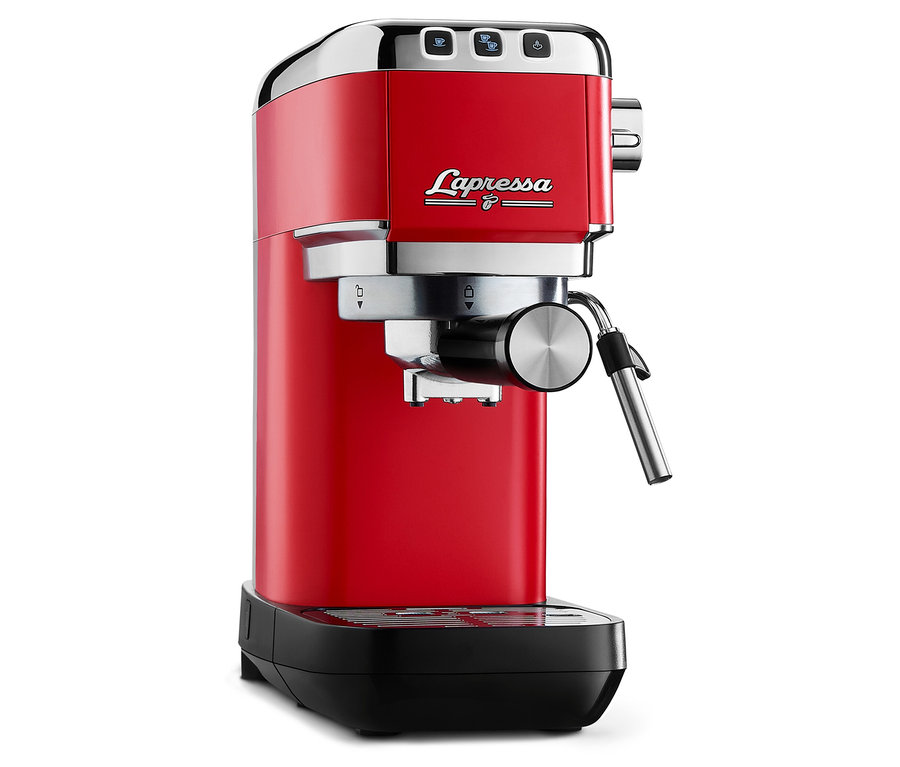Egy piros »Lapressa« karos eszpresszó kávéfőző fehér háttérrel.