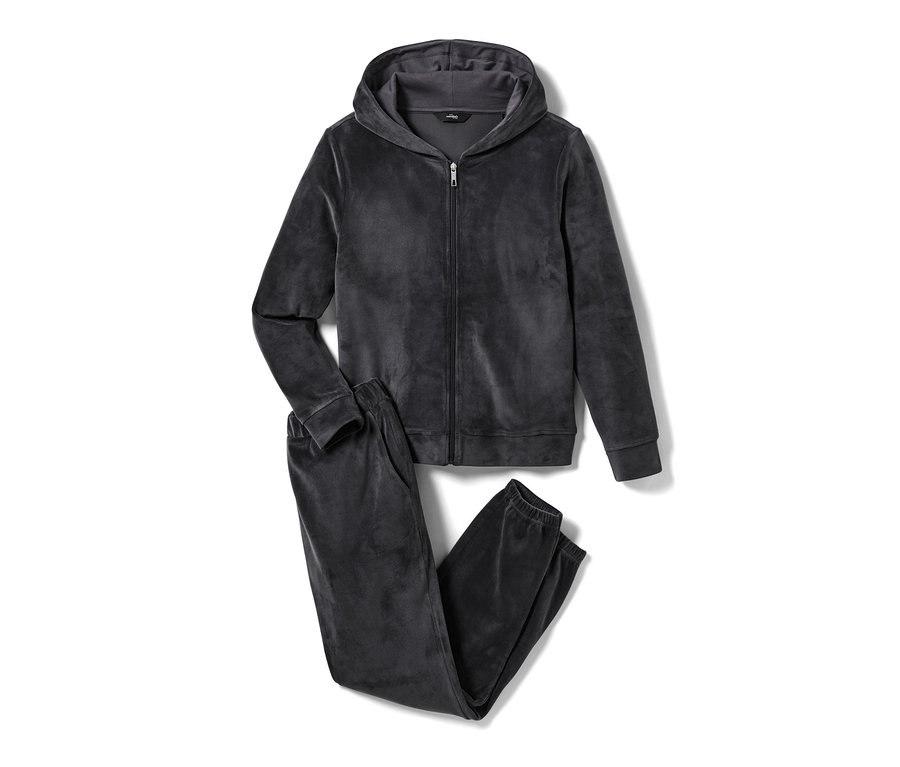 Szürke plüss szabadidő szett cipzárral és kapucnival.