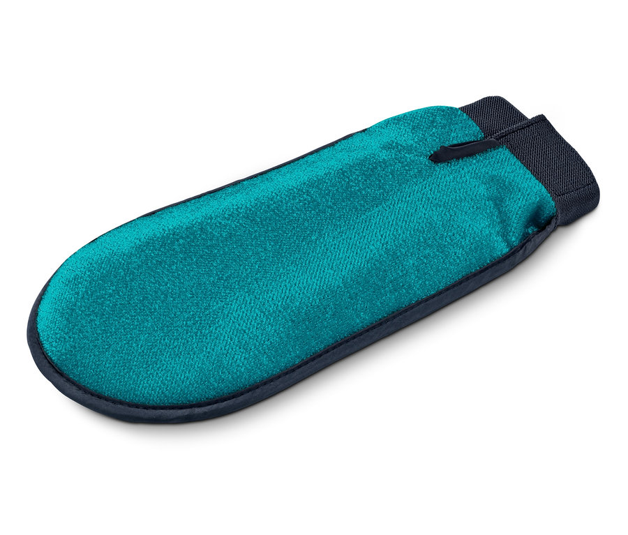 Egy kékeszöld, 2 az 1-ben szőrápoló kesztyű közeli képe.