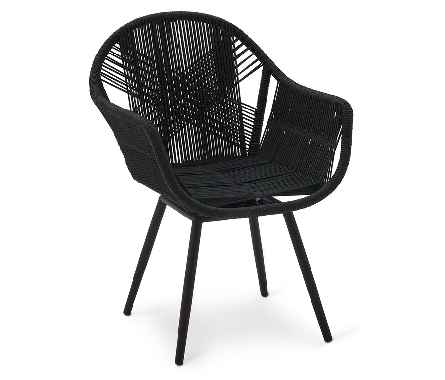 Fekete kötél szék karfákkal és négy lábbal, fehér háttér előtt.