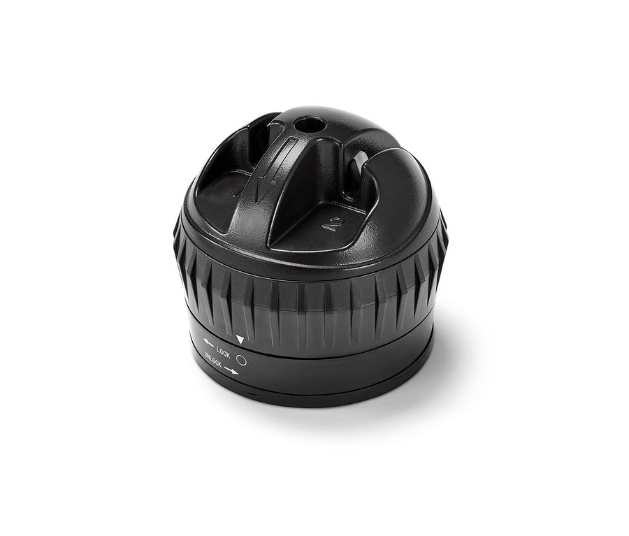 Egy fekete késélező közeli képe.