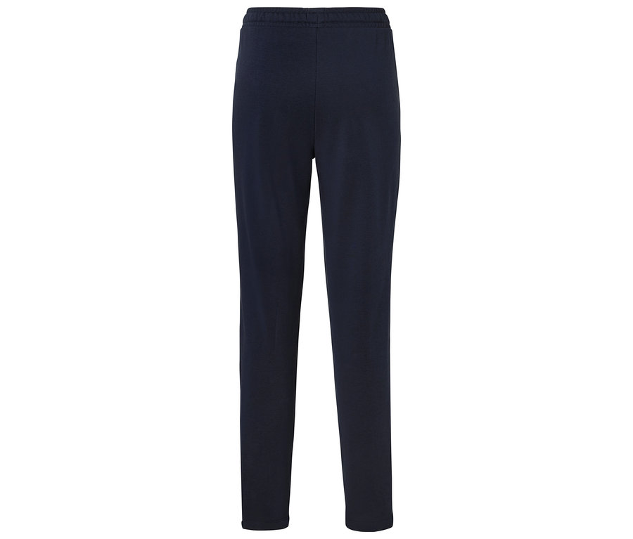 Sötétkék nadrág gumis derékrésszel.