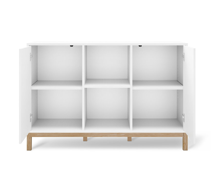 Fehér tálalószekrény hat rekesszel és nyitott ajtókkal.