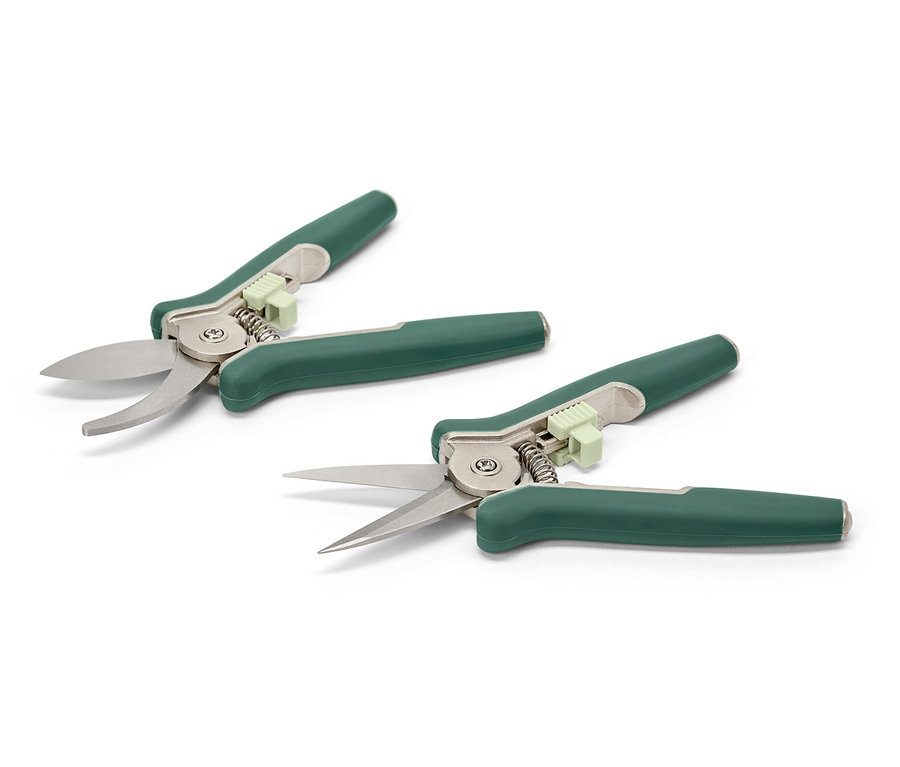 Két mini kerti olló látható.
