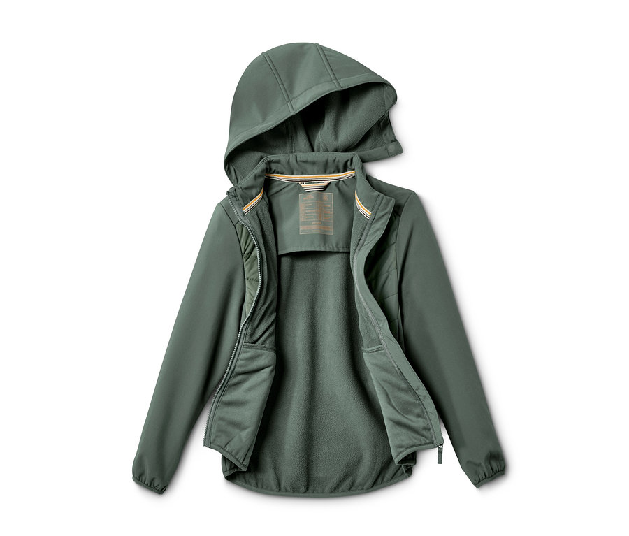 Egy nyitott, zöld, kapucnis hibrid dzseki fekszik fehér háttéren.