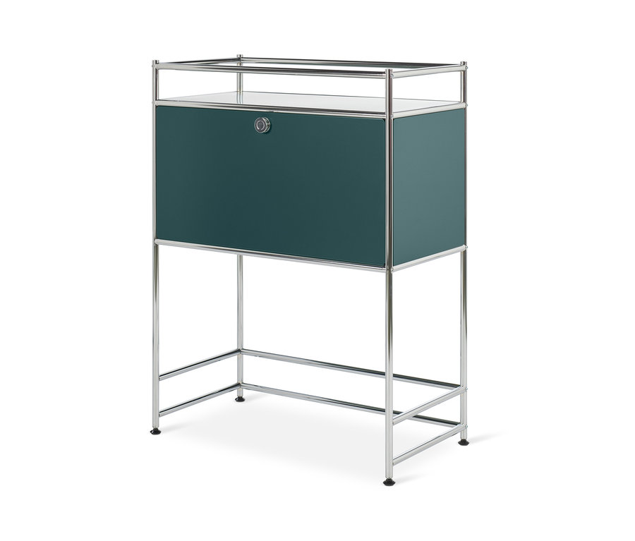 Zöld »CN3« konzol lenyitható ajtóval.