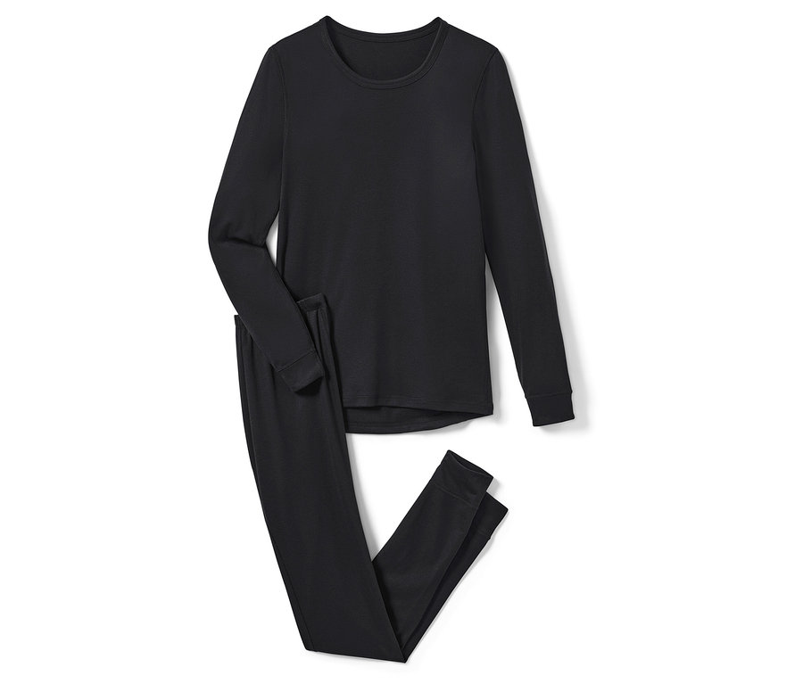 Fekete funkcionális termo aláöltözet fehér háttéren.